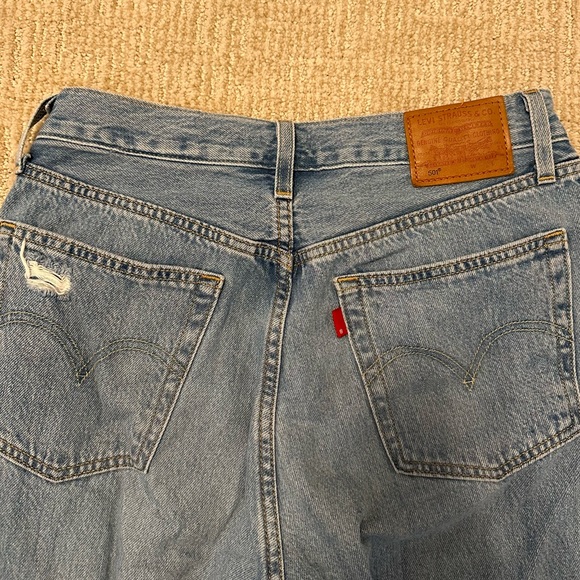 Levi’s Ripped Jeans - Picture 3 of 4